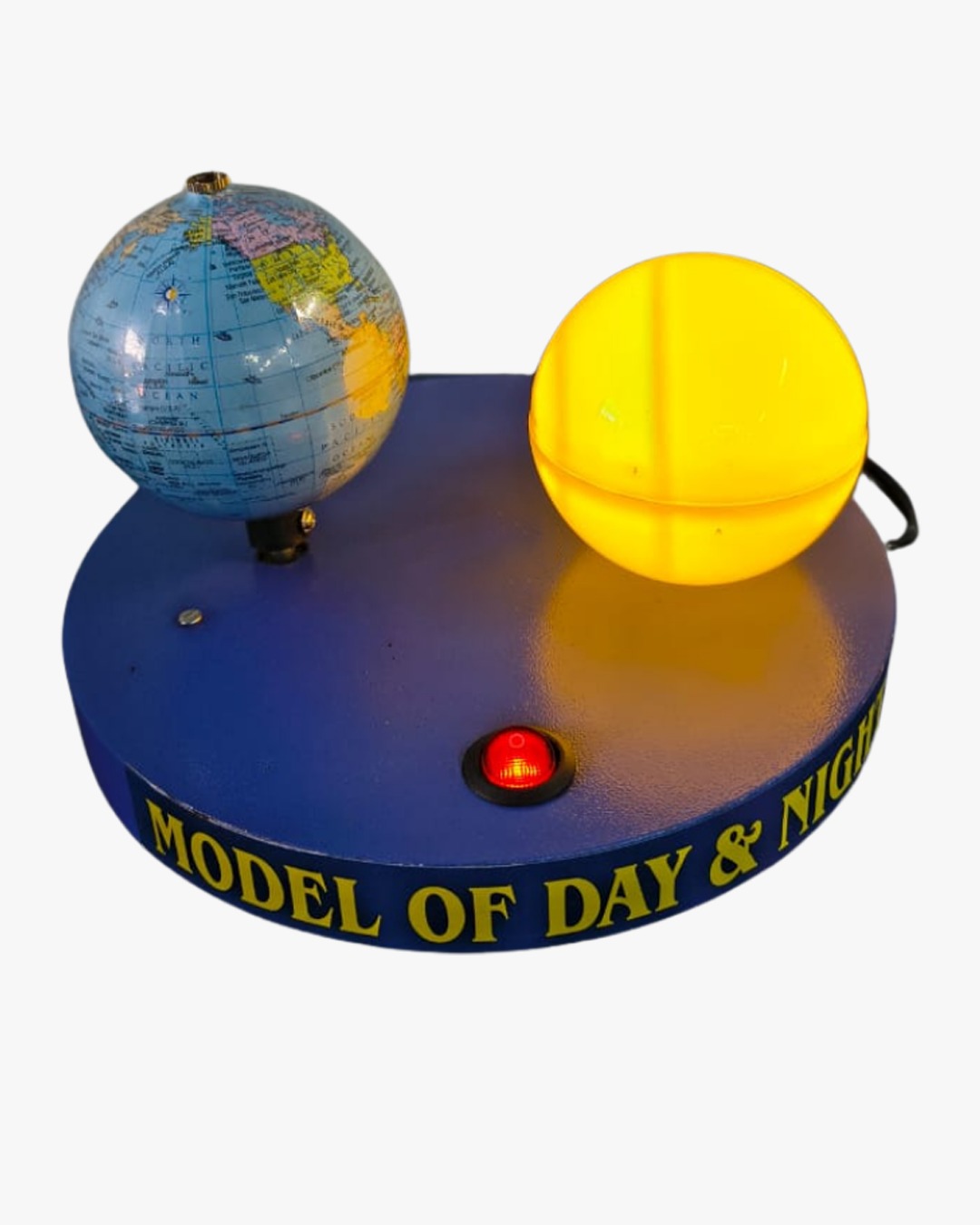 Day & Night (Working Model, Metal Base)